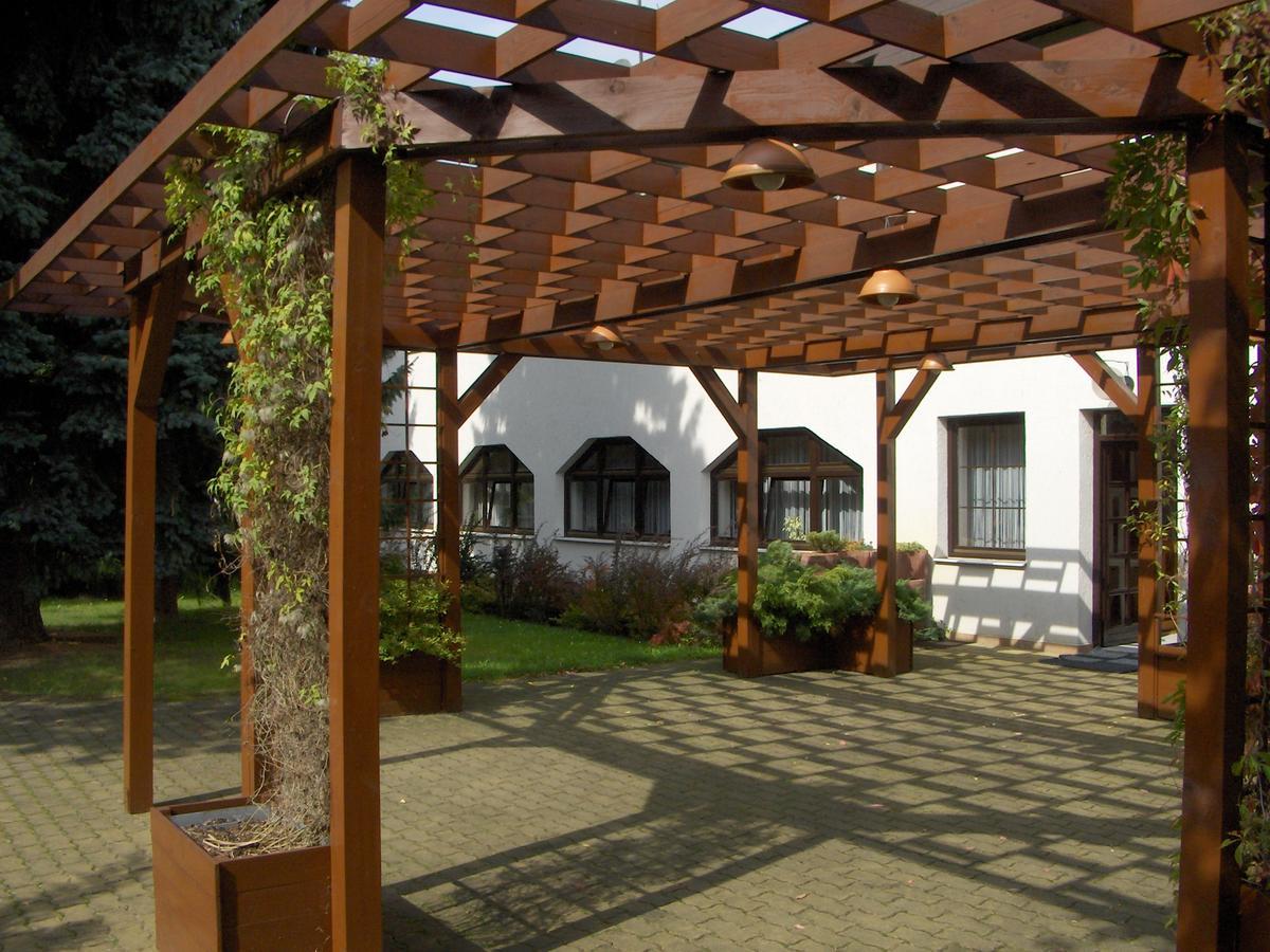 Hotel Amos Fulnek Zewnętrze zdjęcie